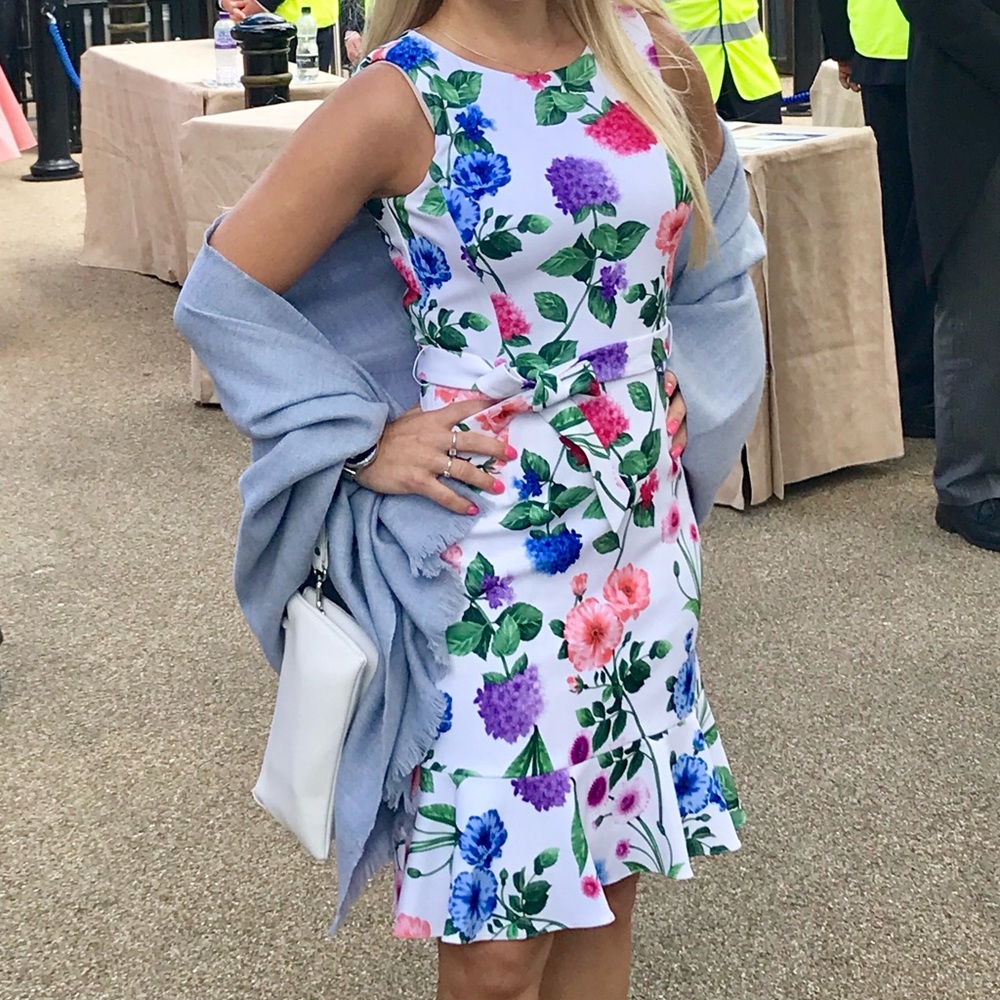 Calvin Klein 2P dress with ruffle bottom